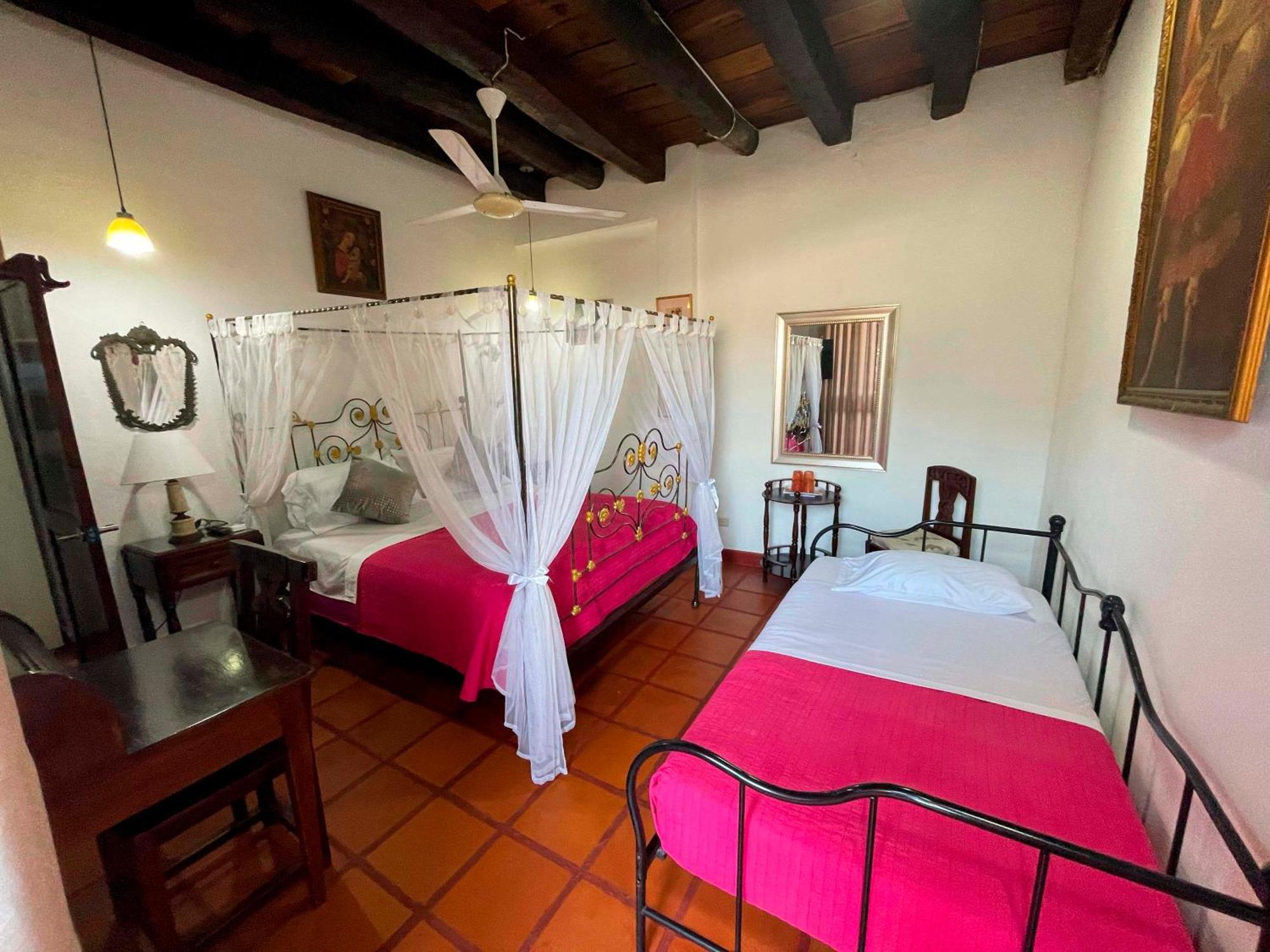 Casa Colonial Serrezuela Cartagena Luaran gambar