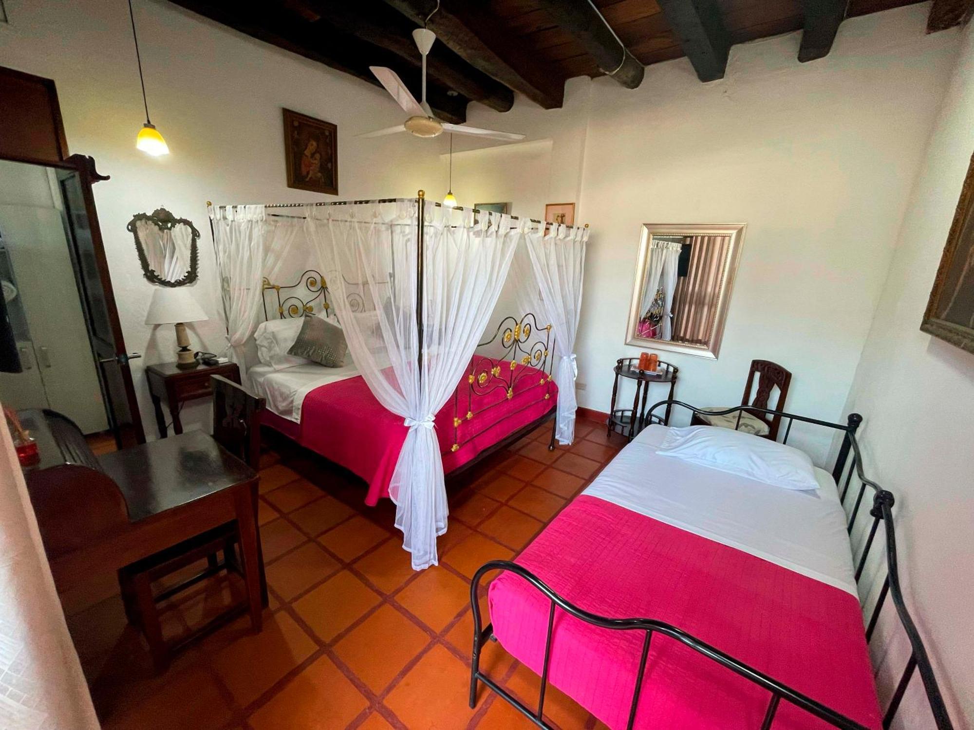 Casa Colonial Serrezuela Cartagena Luaran gambar